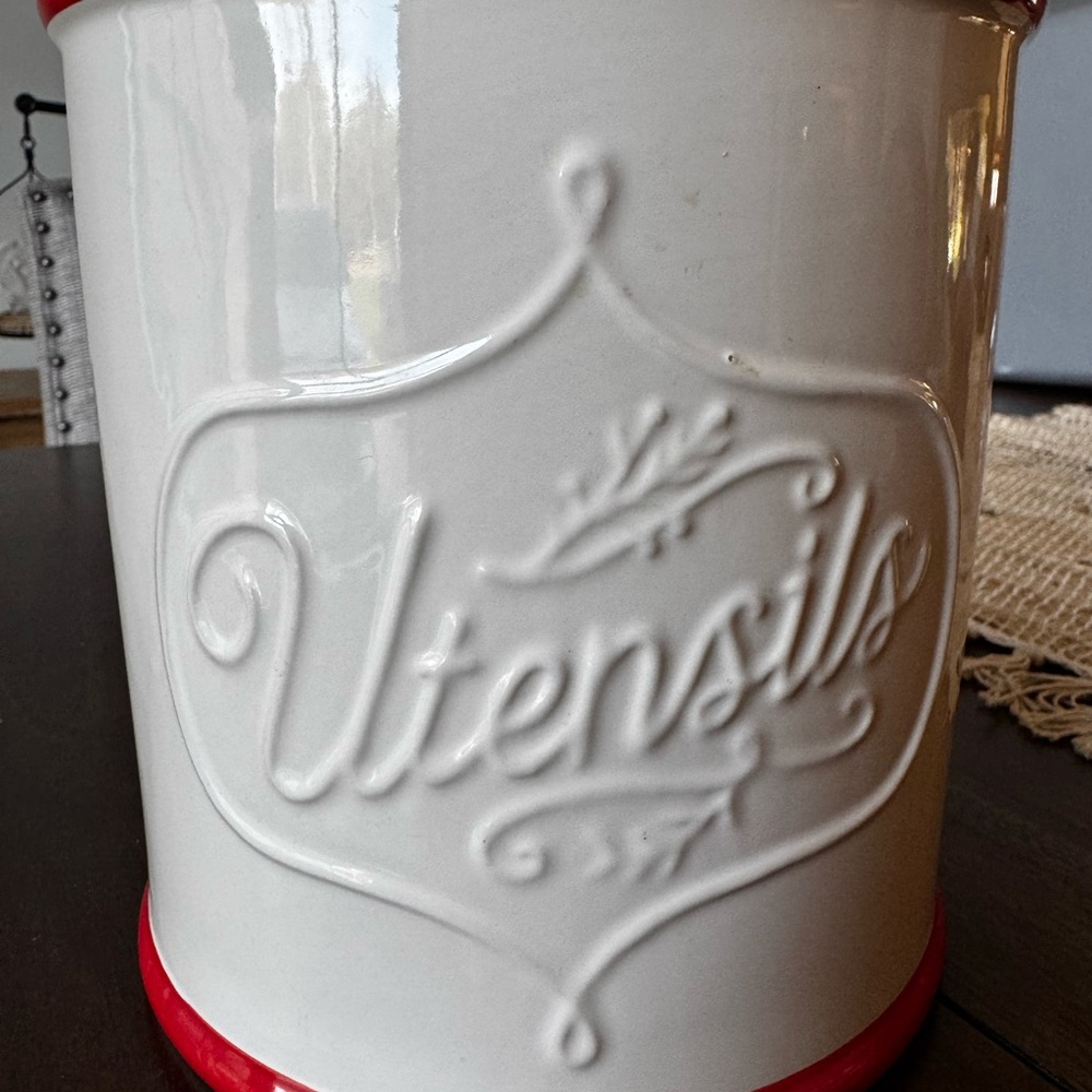 Pioneer Woman White Ceramic Utensil Holder with Red Trim